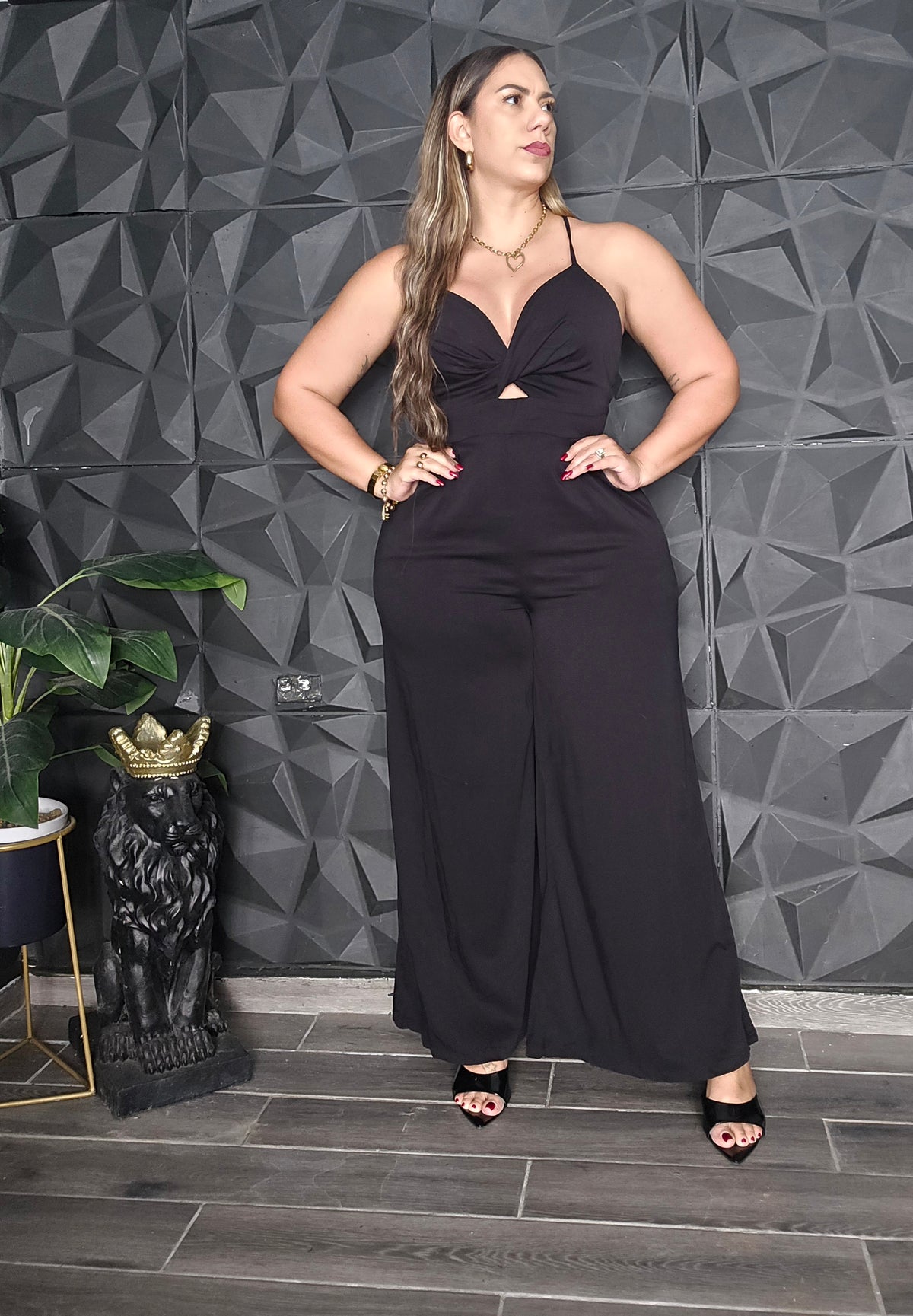 Enterizo Cruzado Busto & Espalda Negro Línea Colombiana