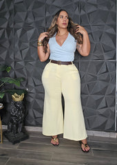 Pantalón con correa amarillo spandex